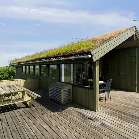 Hunlef - 1-7km From The Sea By Interhome